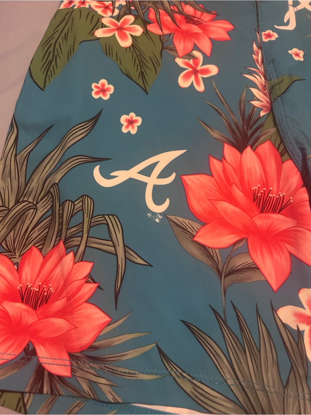Hurley Atlanta Braves Floral Blue Men's Swim Trunks - Picture 3 of 10